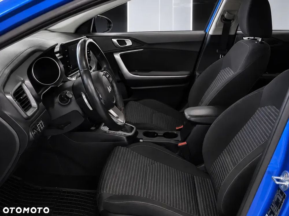 Kia Ceed 1.6 CRDi mHEV M DCT - 7