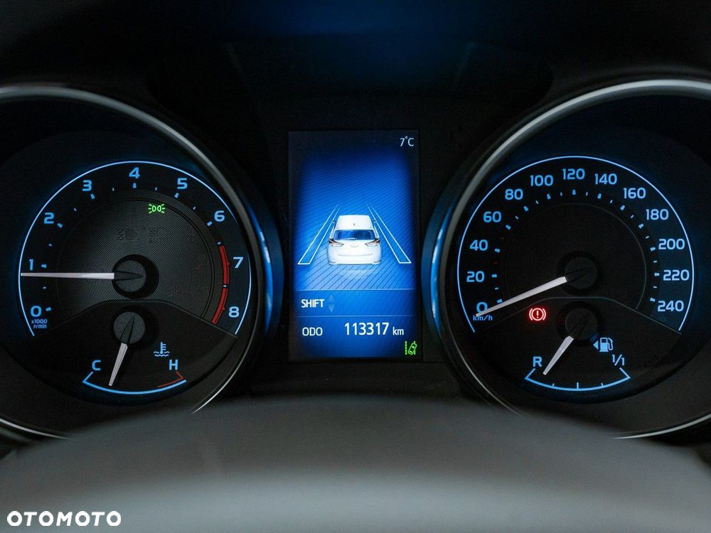 Toyota Auris 1.6 Premium - 16