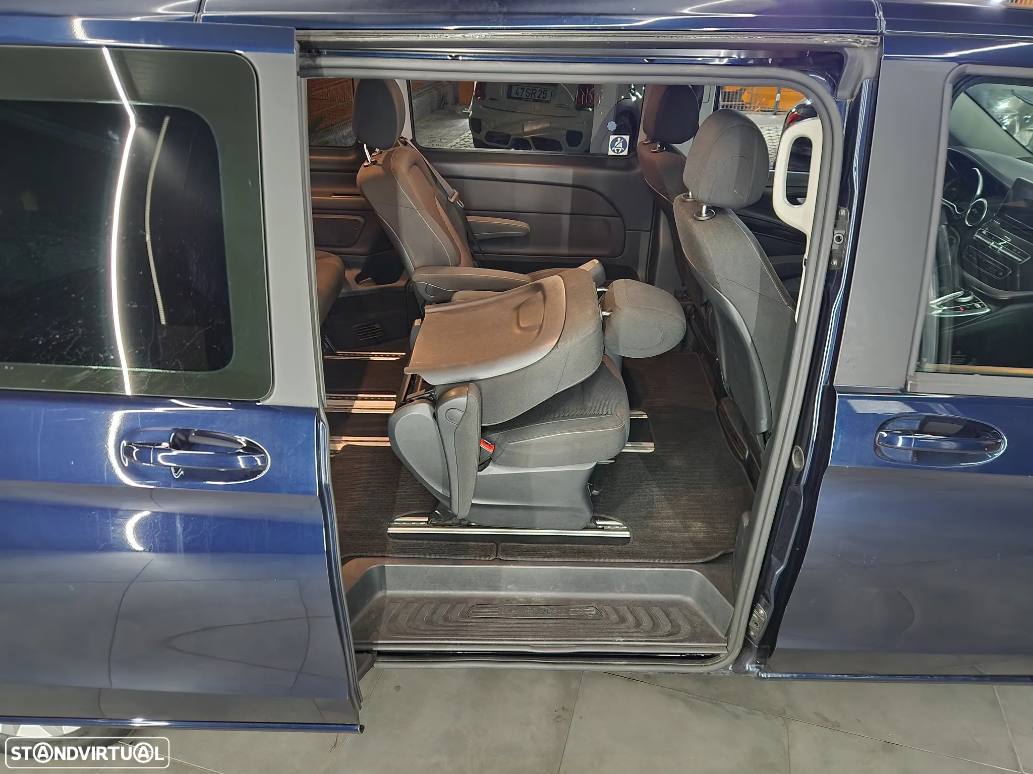 Mercedes-Benz V 220 - 9