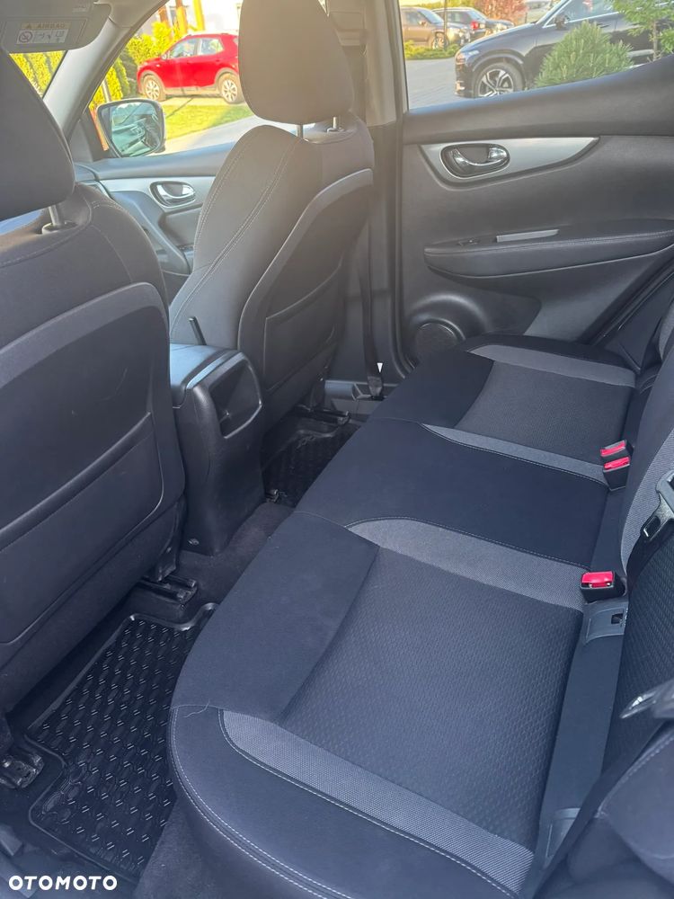 Nissan Qashqai 1.3 DIG-T N-Connecta - 27