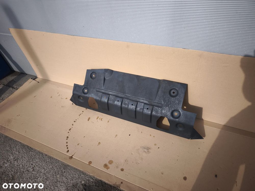 Osłona silnika podwozia przód Mercedes G-klasa w463 A4635241040 Lift - 1