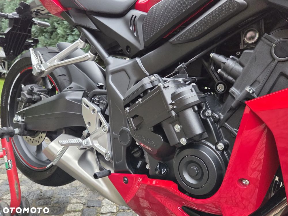 Honda CBR - 24