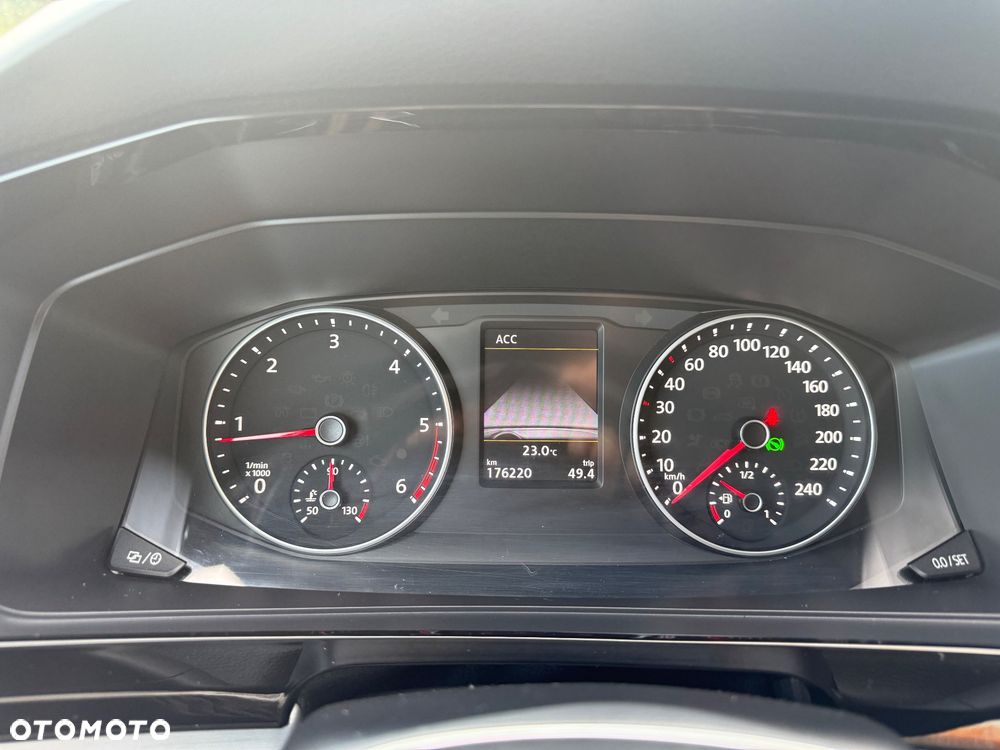 Volkswagen Multivan 2.0 TDI L1 Highline DSG - 26
