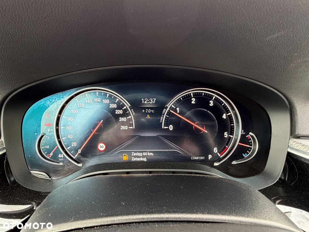 BMW Seria 5 520d M Sport Edition - 28