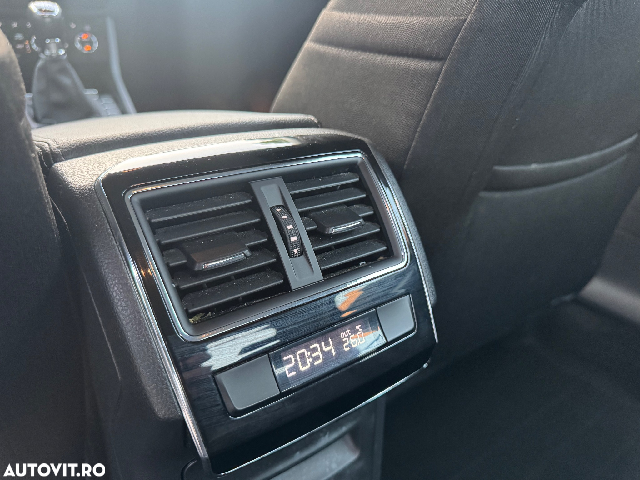 Skoda Superb 2.0 TDI Ambition - 11