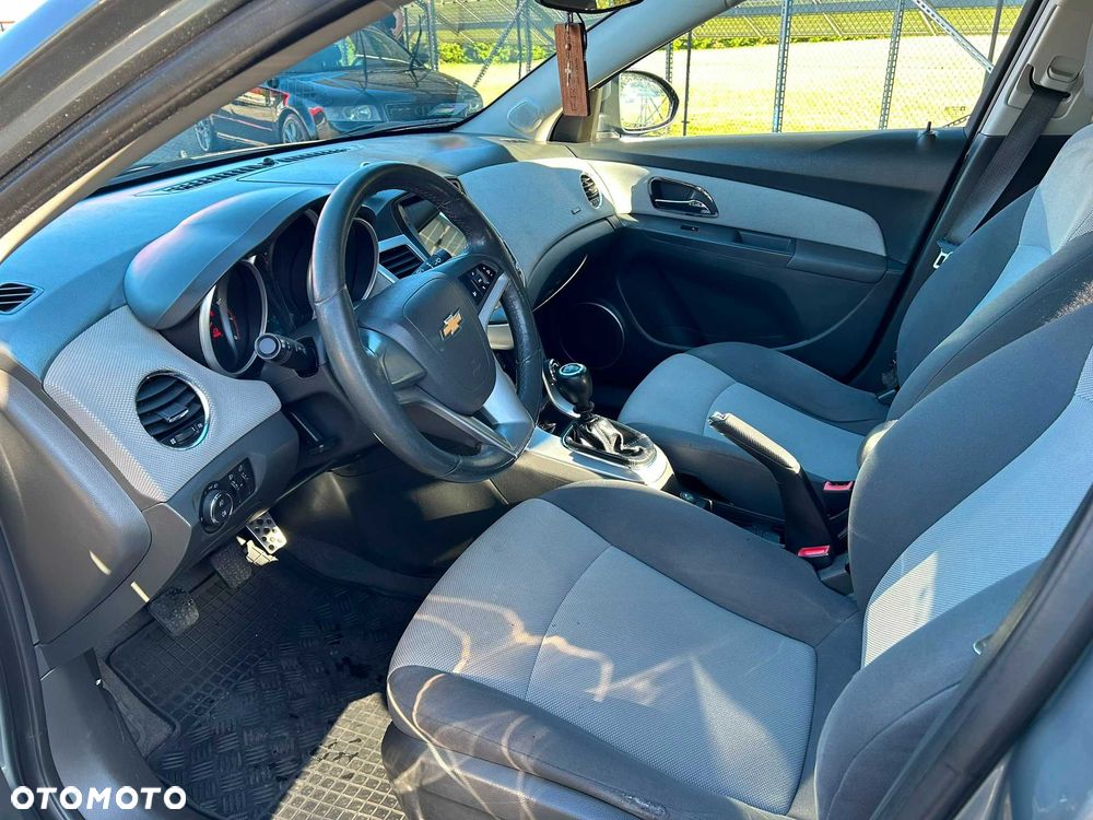 Chevrolet Cruze - 3
