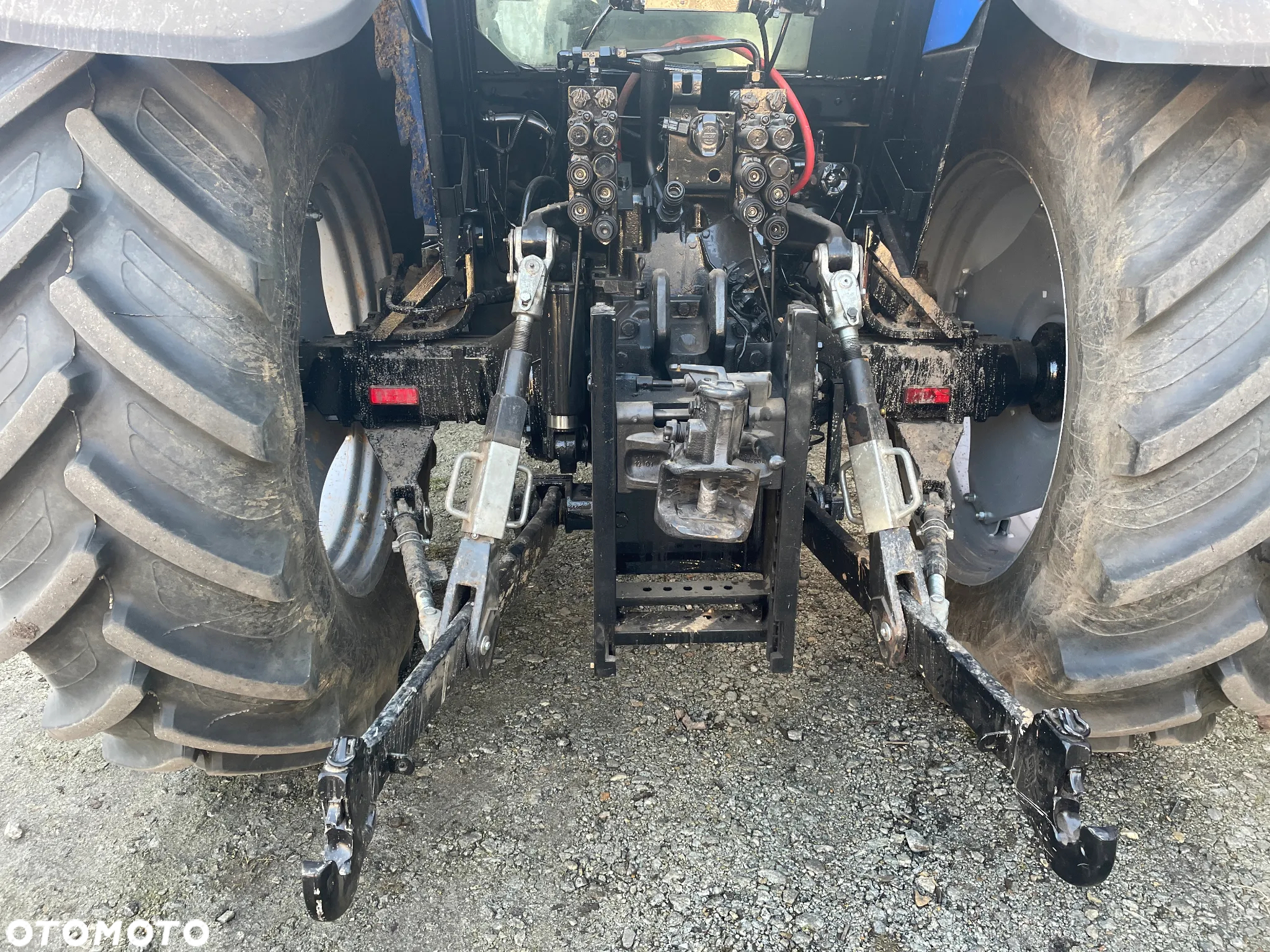 New Holland M100 - 7