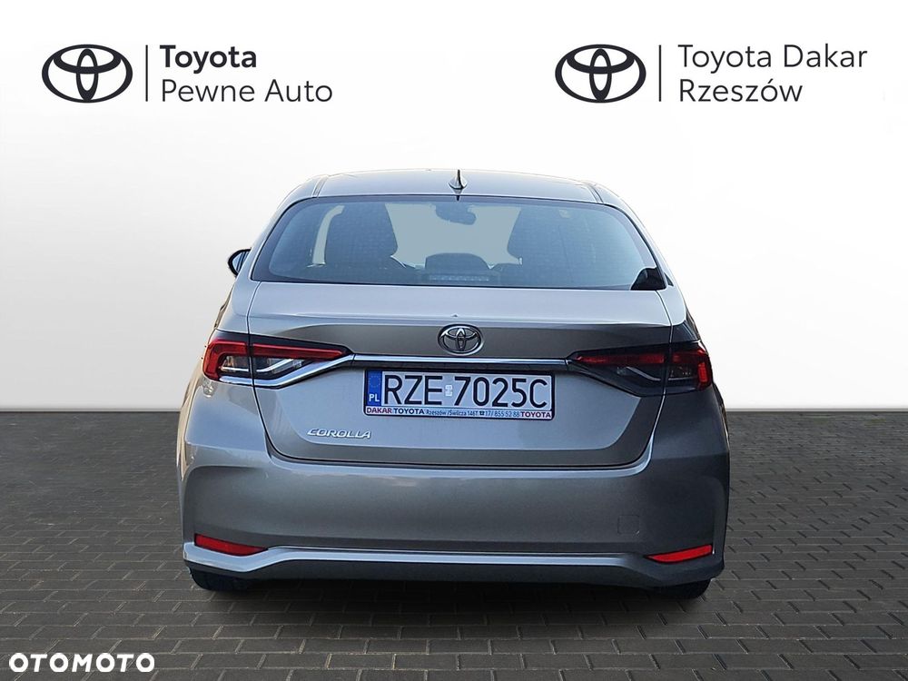 Toyota Corolla - 4
