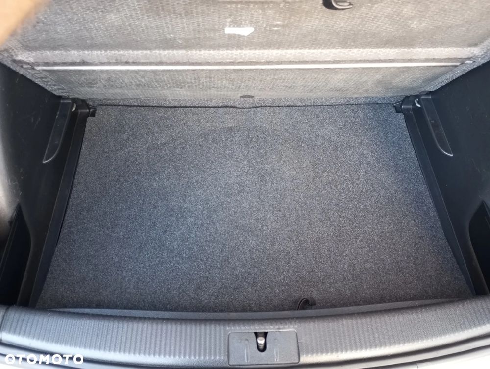 Volkswagen Golf Plus - 23