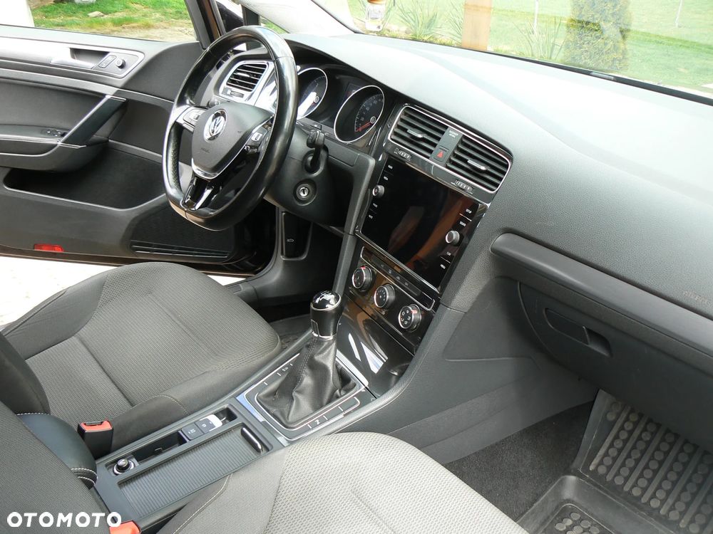 Volkswagen Golf 1.6 TDI BMT Comfortline - 9