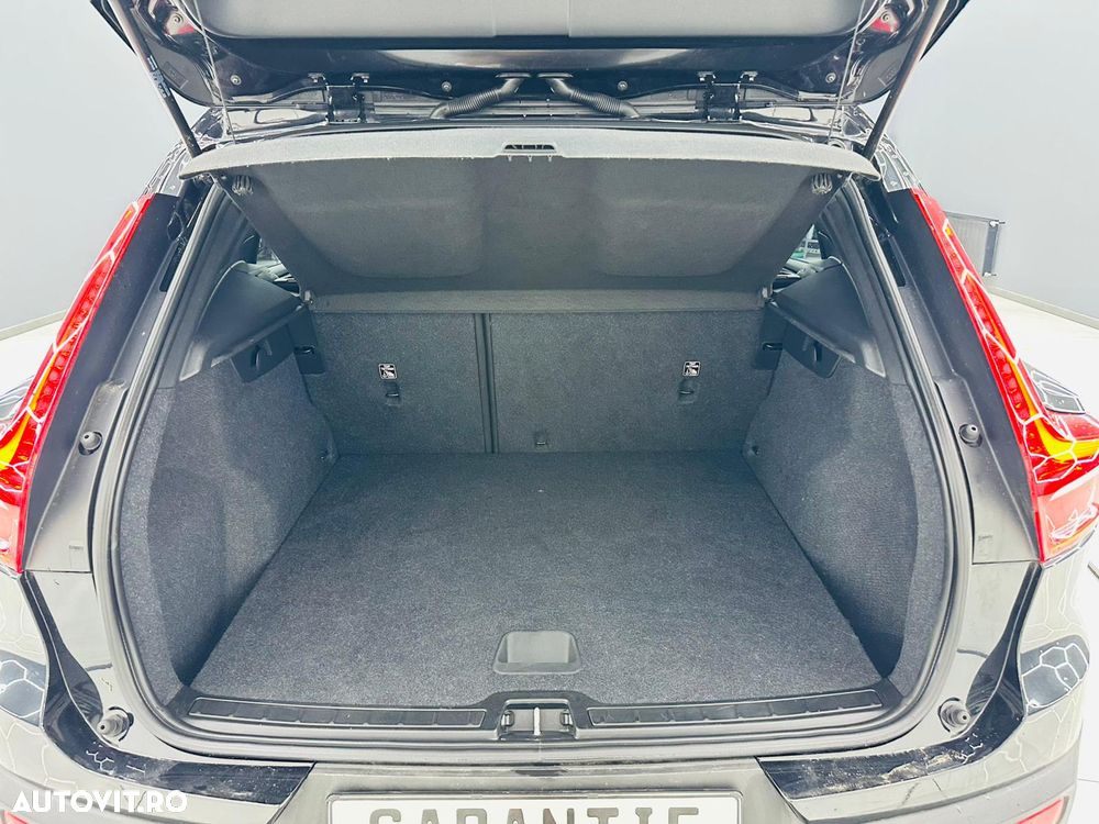Volvo XC 40 T3 Momentum - 17
