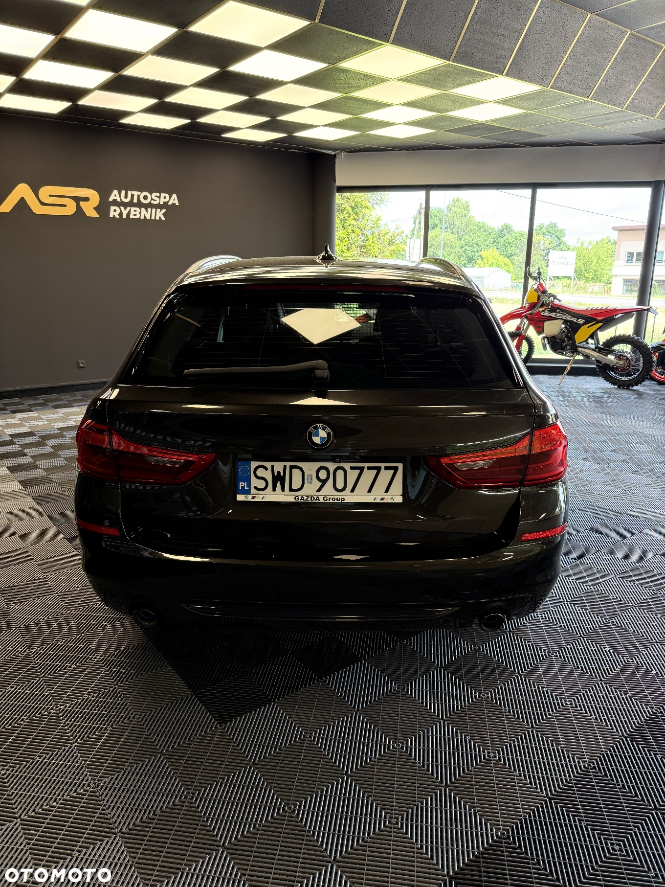 BMW Seria 5 520d Luxury Line sport - 4