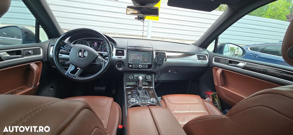 Volkswagen Touareg - 6