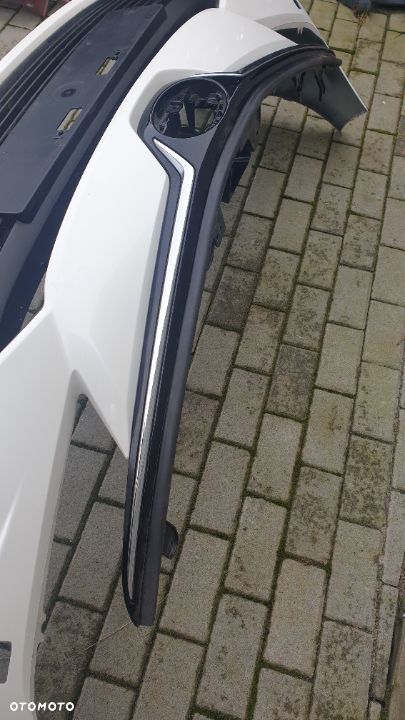 Zderzak Toyota Corolla XII E210 E21 sedan - 7
