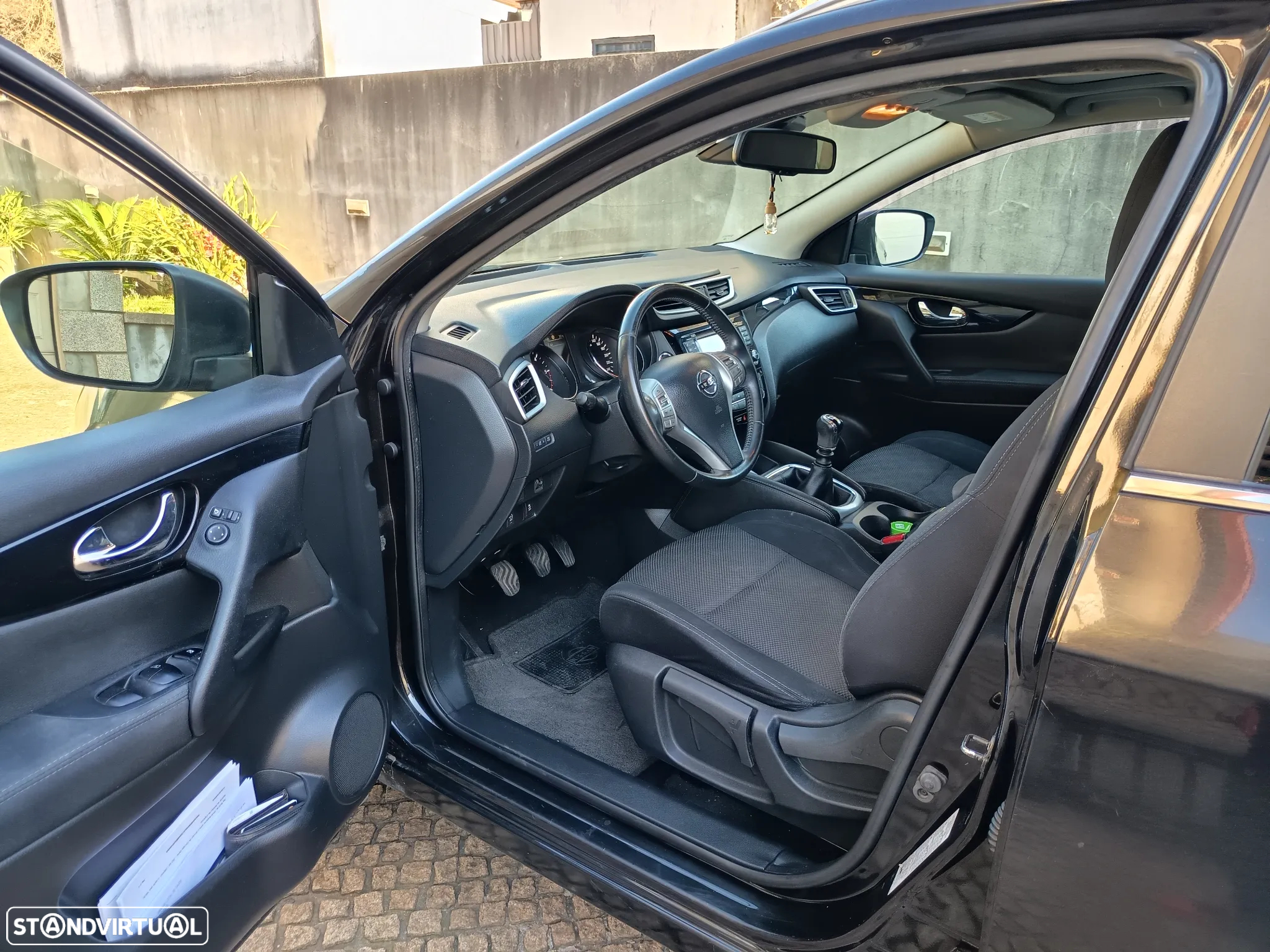 Nissan Qashqai 1.5 dCi N-Connecta 18 - 4