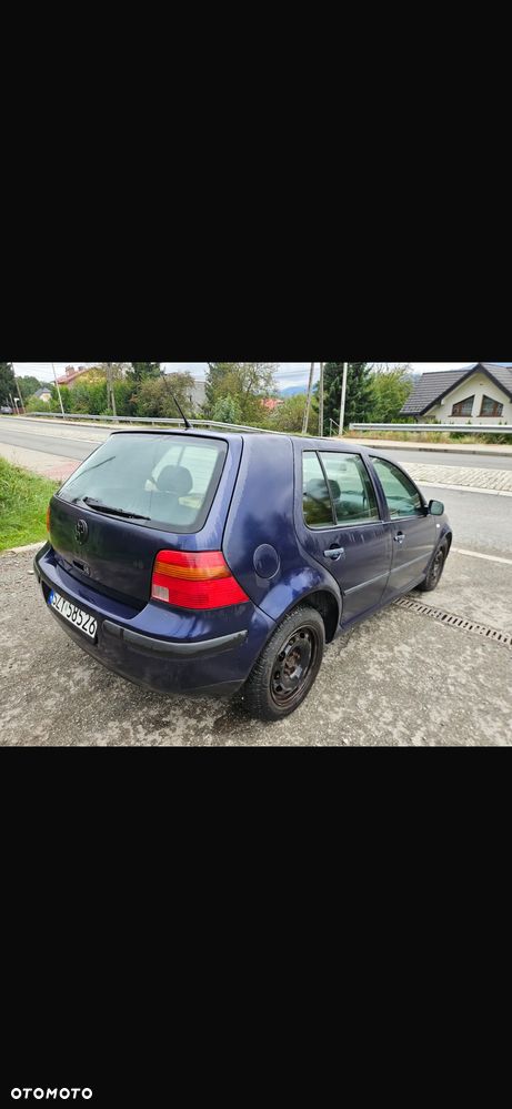 Volkswagen Golf - 4