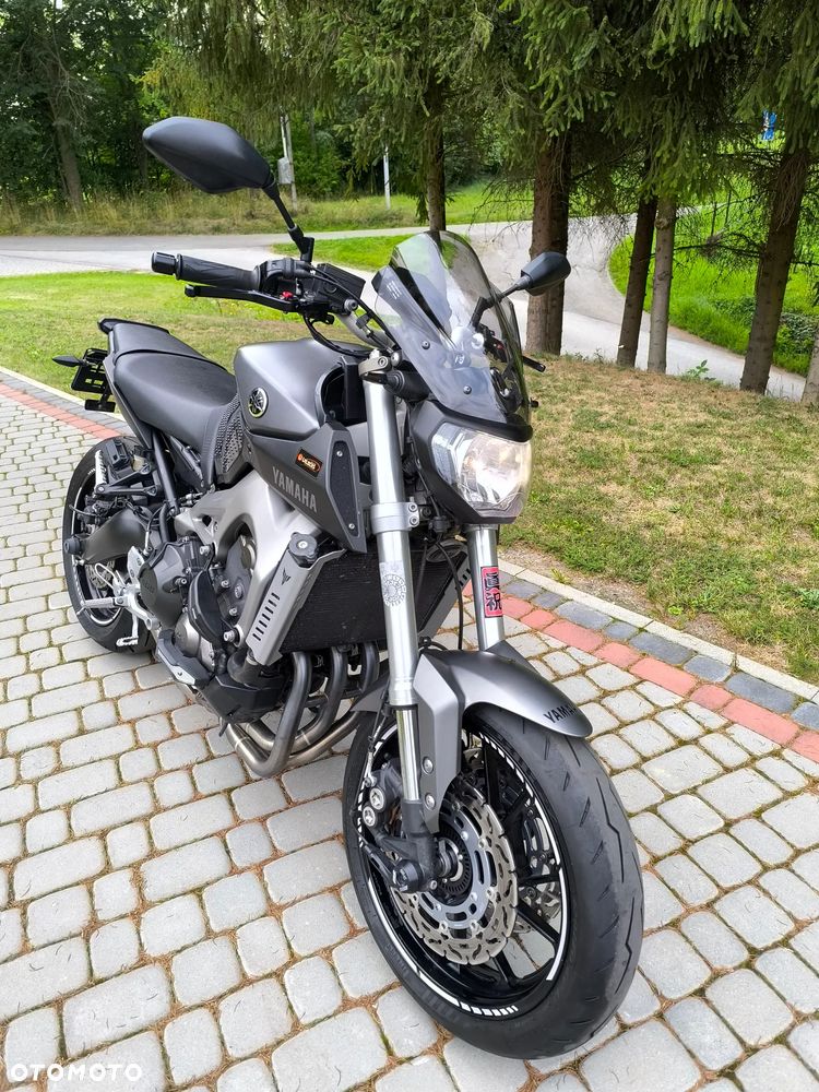 Yamaha MT - 2