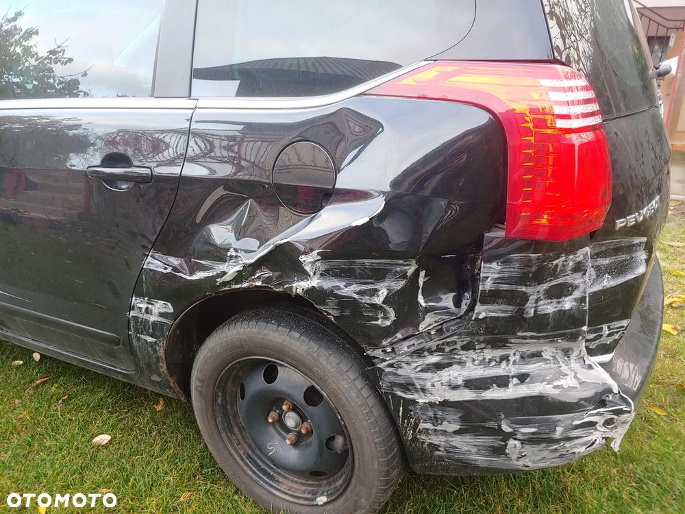 Peugeot 5008 1.6 THP Premium - 9