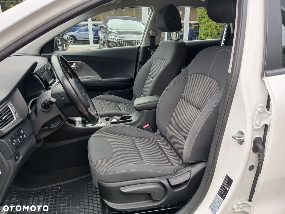 Kia Niro 1.6 GDI Hybrid M - 14