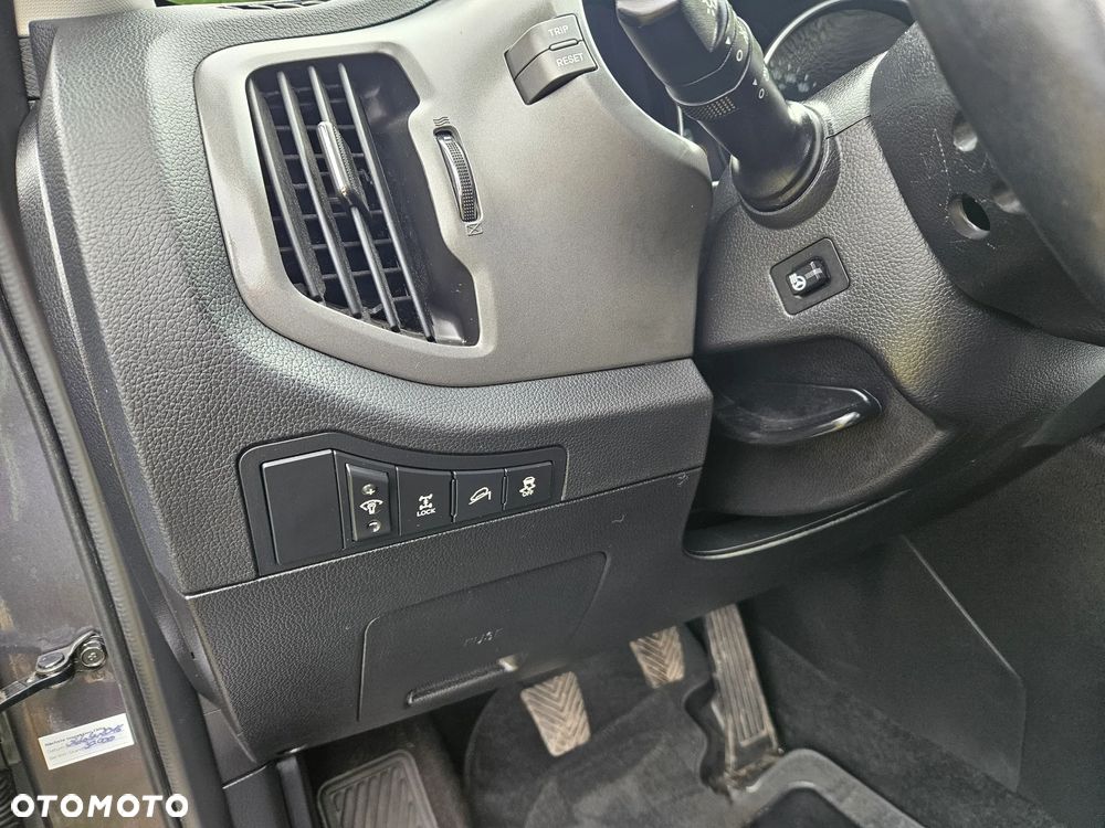 Kia Sportage 2.0 CRDI XL 2WD - 10