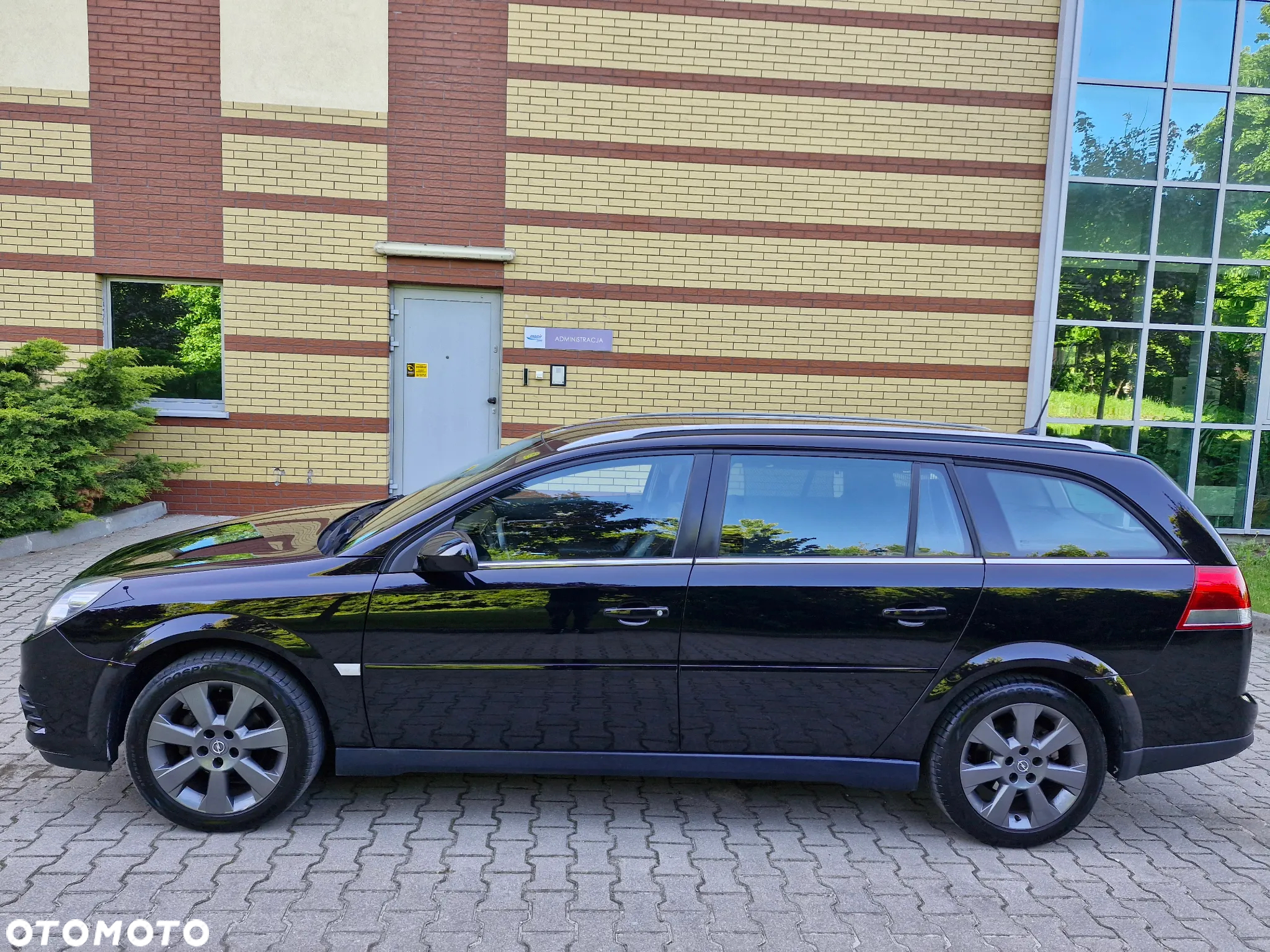 Opel Vectra 1.8 Caravan Cosmo - 4