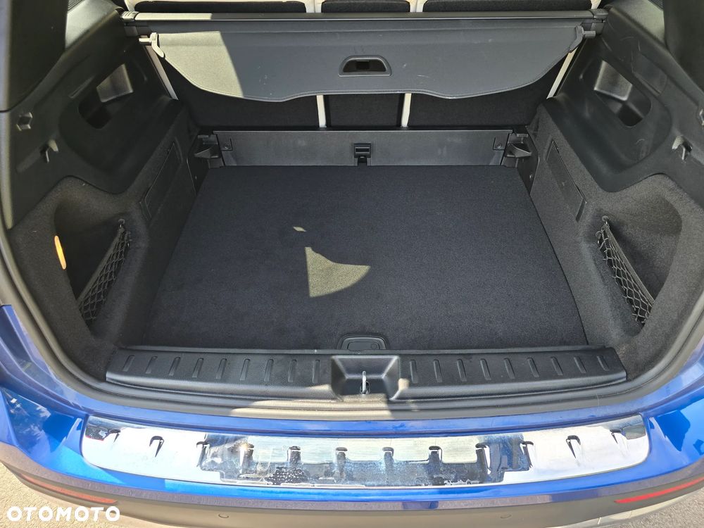 Mercedes-Benz GLB 250 8G-DCT - 17