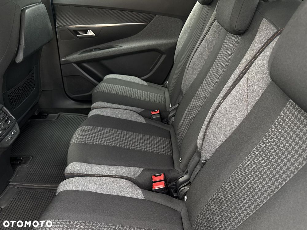 Peugeot 5008 1.2 PureTech Active S&S - 13