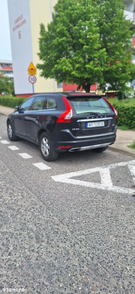 Volvo XC 60 - 4