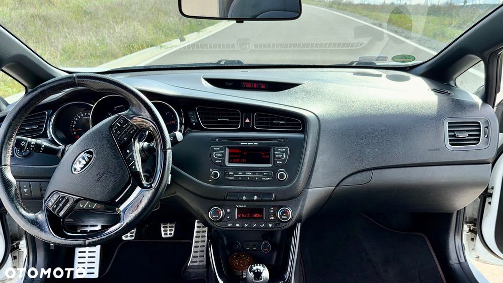 Kia Ceed 1.6 T-GDI GT L - 12