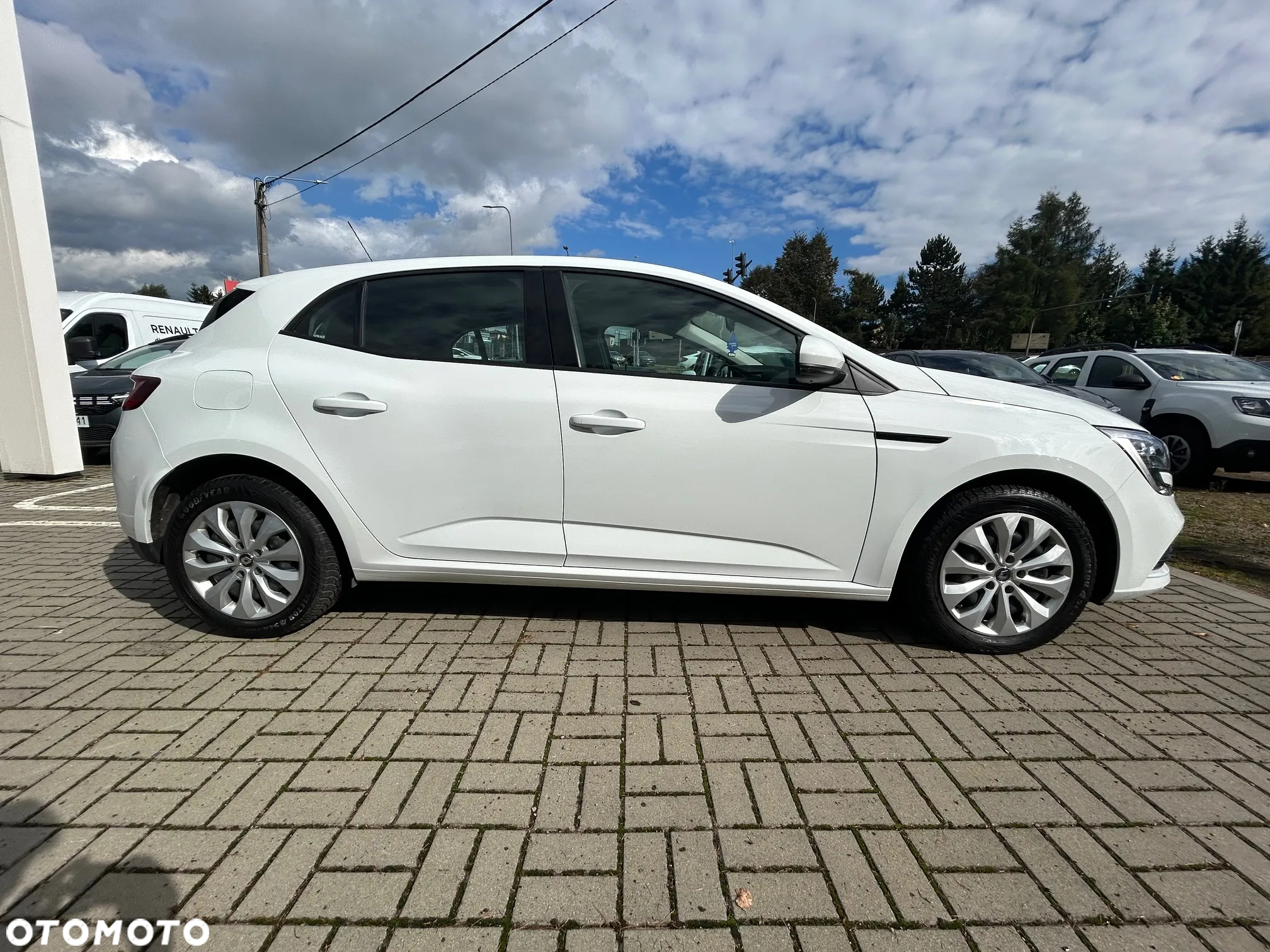 Renault Megane 1.3 TCe FAP Life - 8
