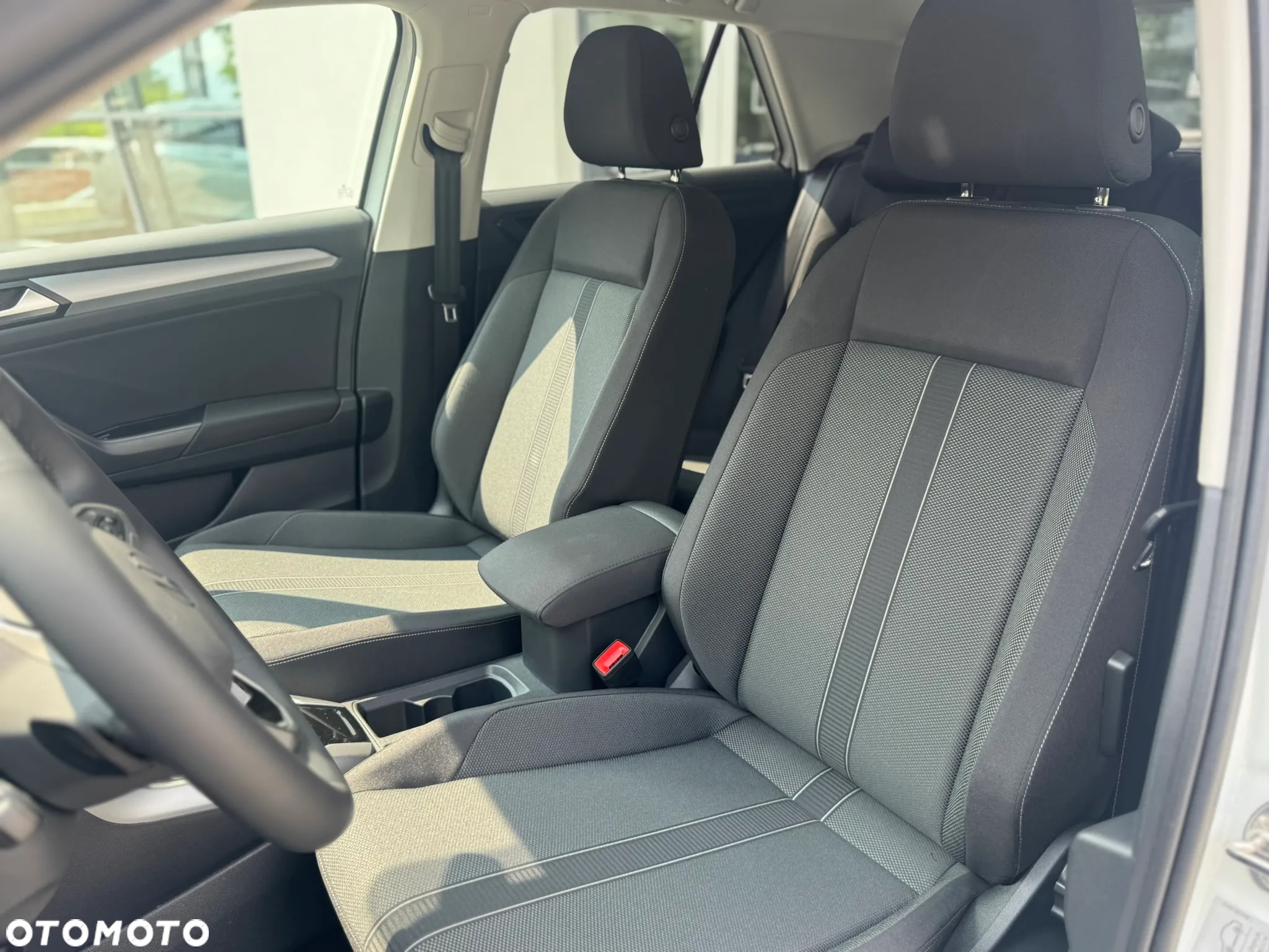 Volkswagen T-Roc 1.5 TSI Life DSG - 12