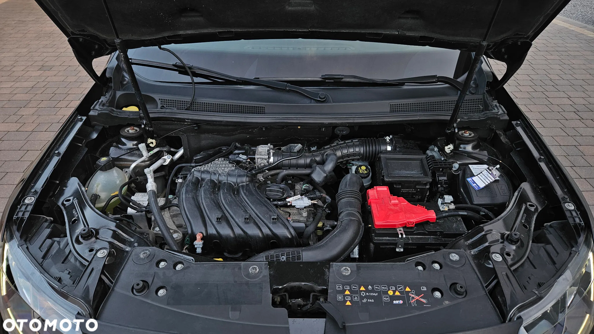Dacia Duster 1.6 SCe Prestige - 38