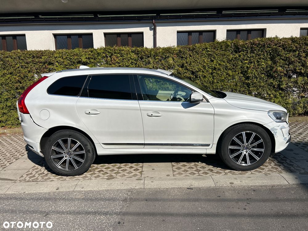 Volvo XC 60 - 4