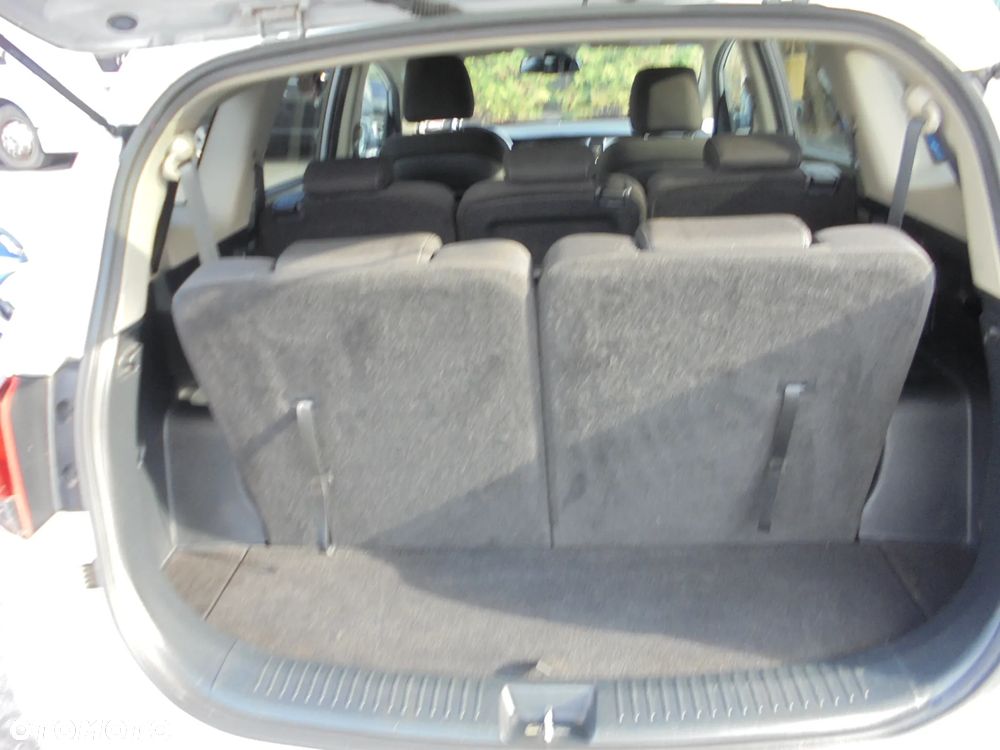 Kia Carens 1.6 GDI L 7os - 16