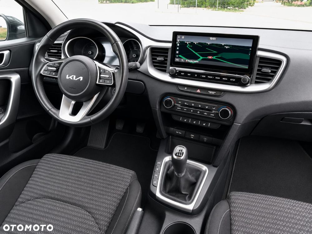 Kia Ceed 1.6 CRDi (48V Mild-Hybrid) Vision - 10