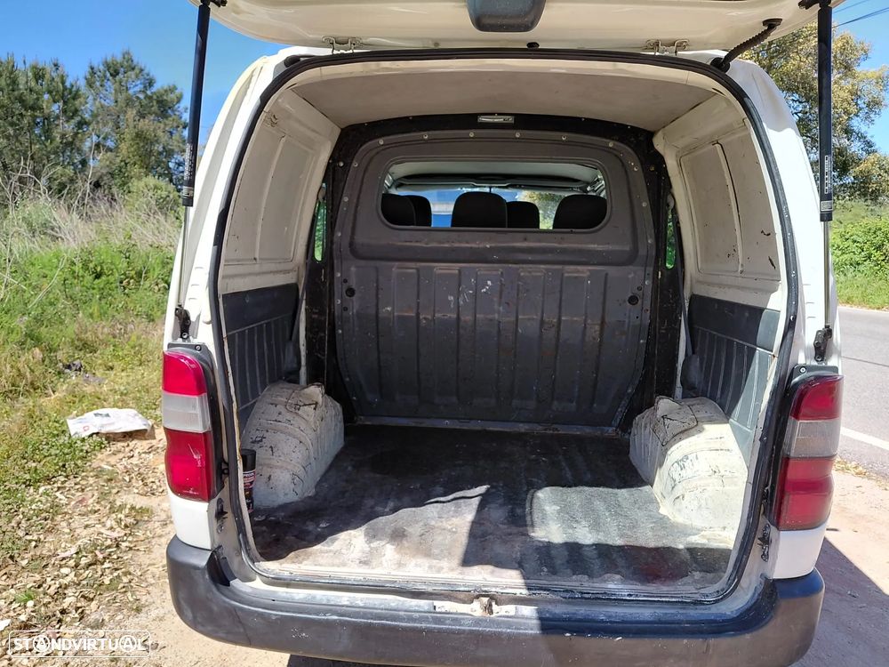 Toyota HiAce 2.5 D-4D Service 2.8T - 8