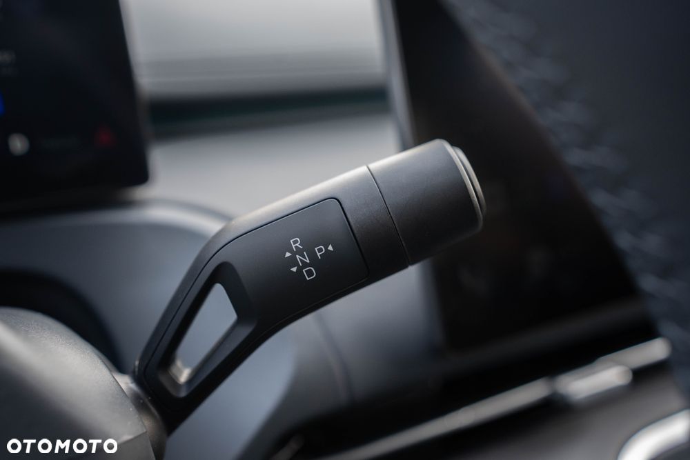 Geely Starray EM-i 1.5 PHEV Max - 23