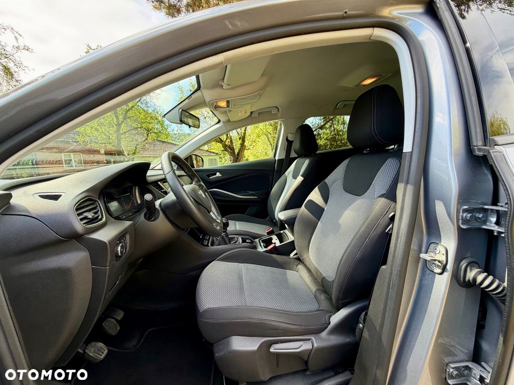 Opel Grandland X 1.2 T Enjoy S&S - 16