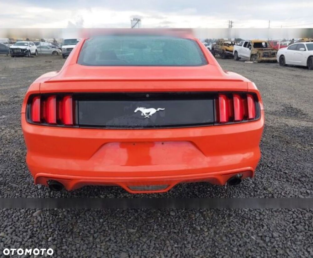 Ford Mustang 2.3 EcoBoost - 22