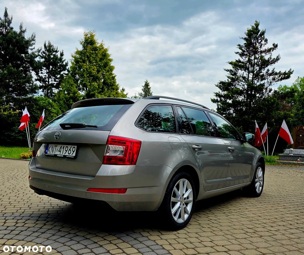 Skoda Octavia 2.0 TDI Style - 6