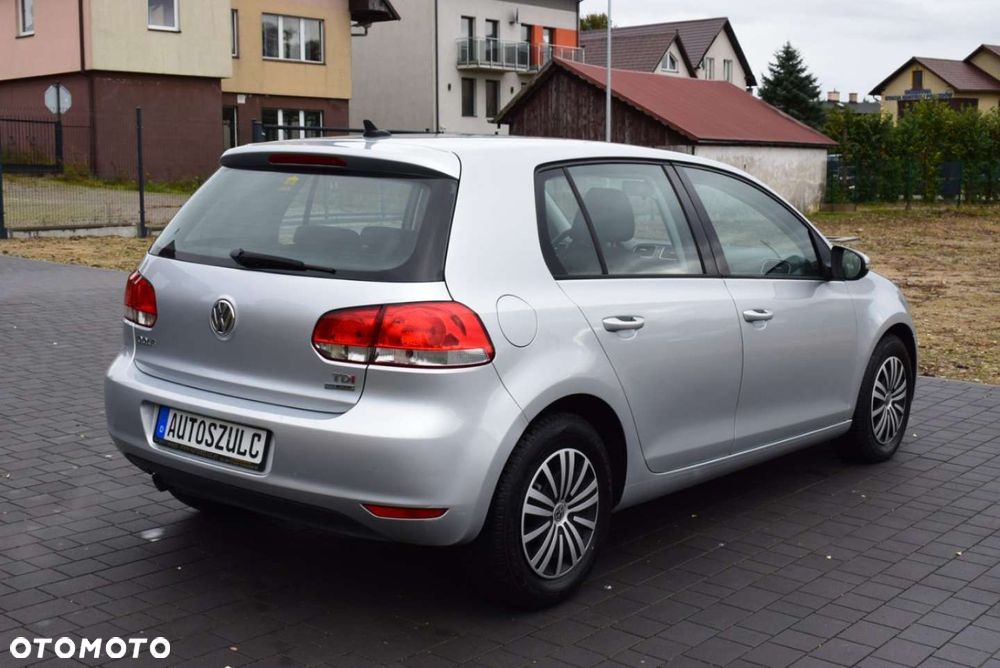 Volkswagen Golf - 8