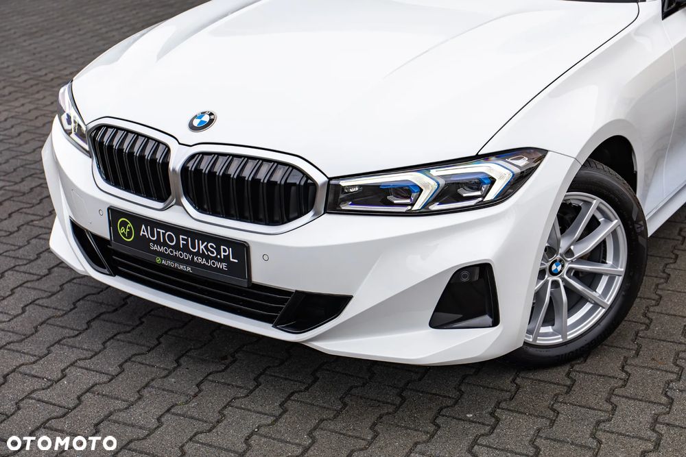 BMW Seria 3 318i - 3