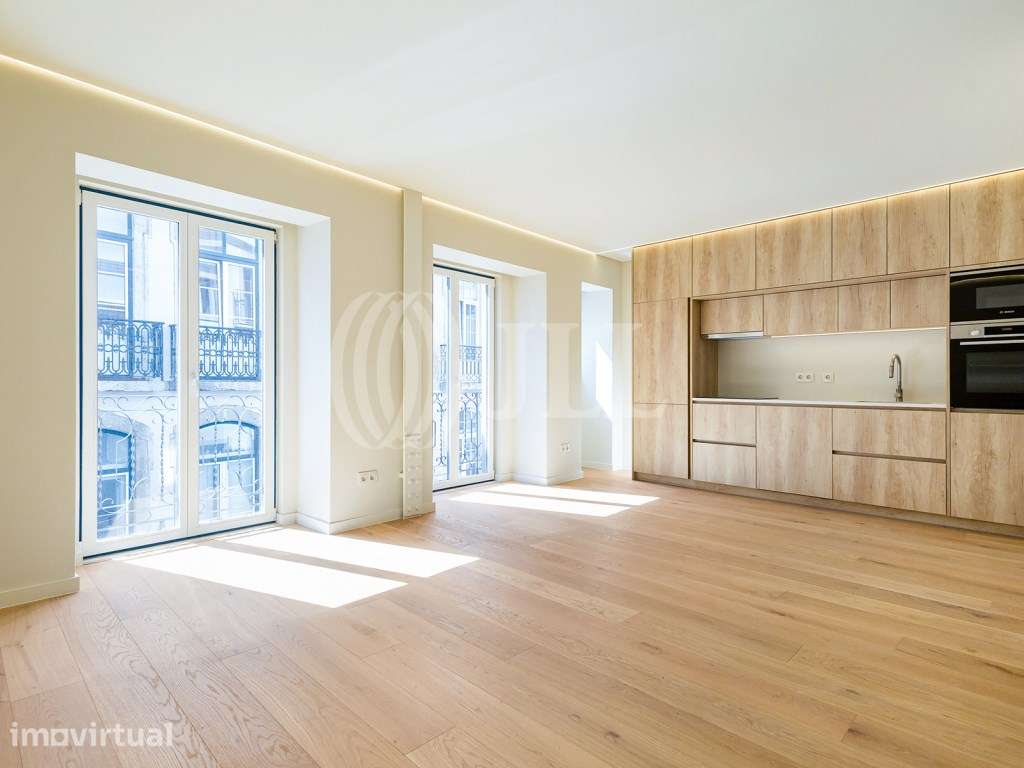 Apartamento T2 na Rua Poiais de São Bento em Lisboa. - Grande imagem: 2/20