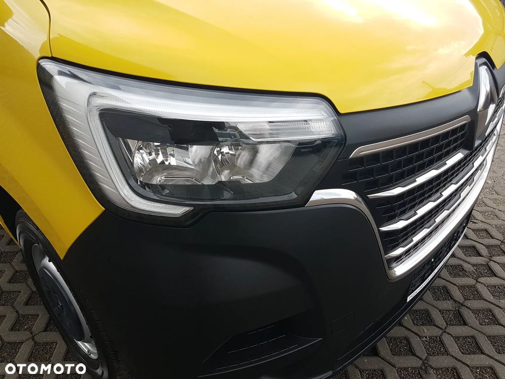 Renault MASTER KONTENER 8EP 4,22x2,24x2,24 KLIMA KRAJOWY MANUAL  6-BIEGÓW DMC 3500 KG - 31
