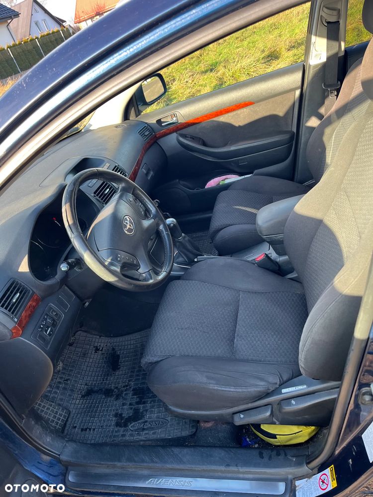 Toyota Avensis 1.8 VVT-i Sol - 7