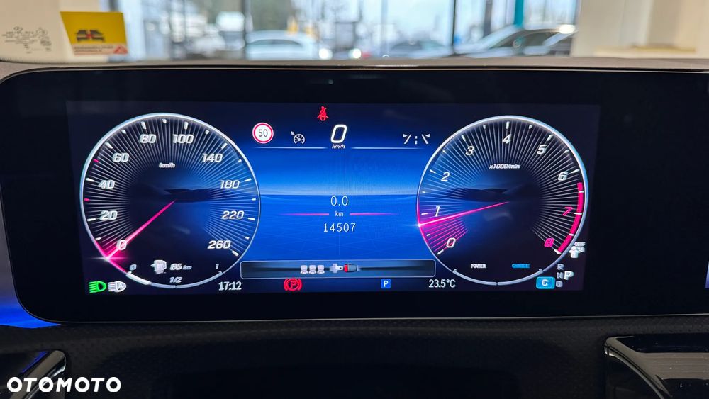 Mercedes-Benz CLA 200 AMG Line 7G-DCT - 15