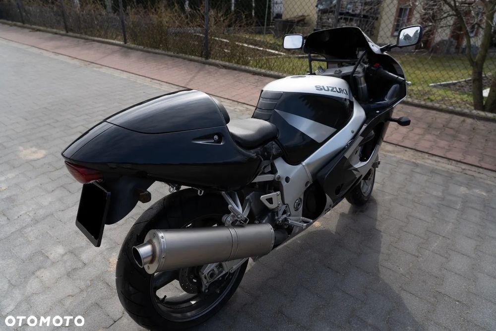Suzuki GSX-R - 5