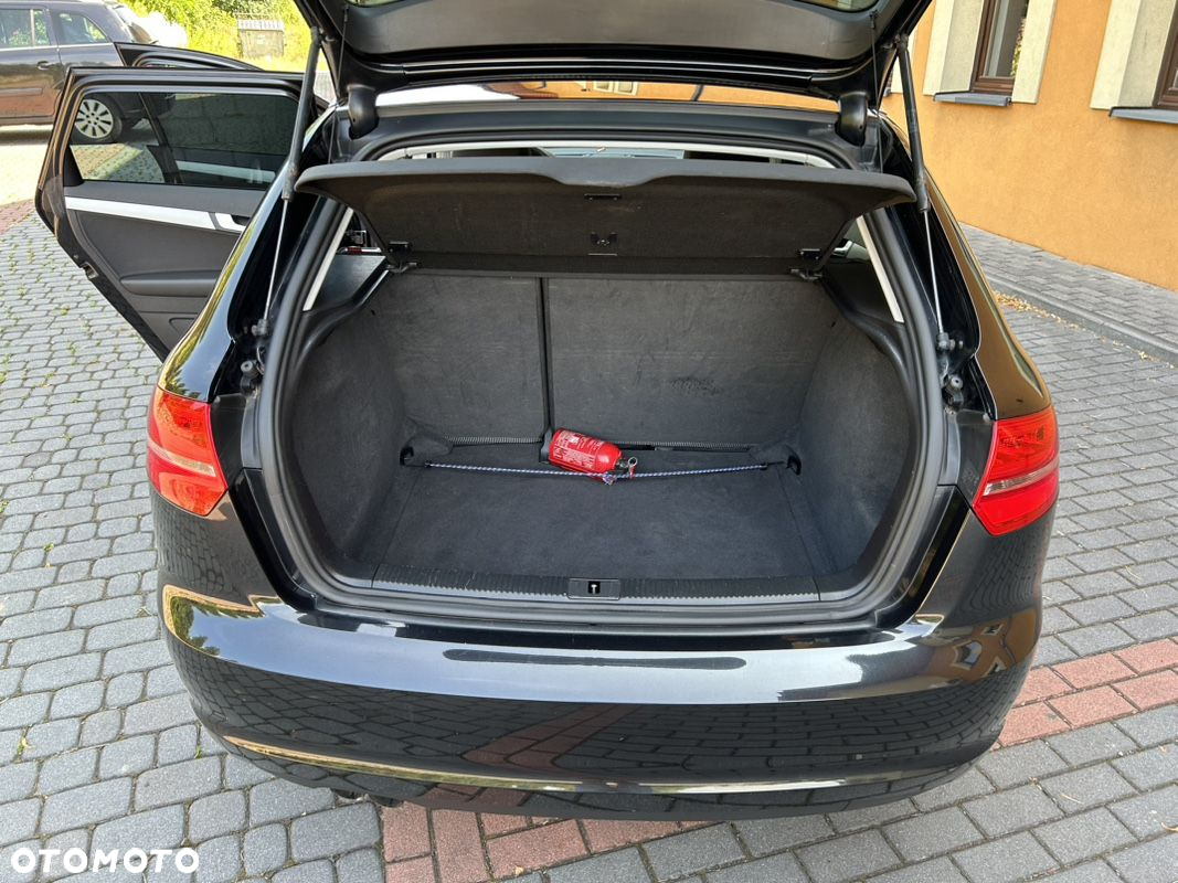 Audi A3 2.0 TDI Sportback DPF Attraction - 10