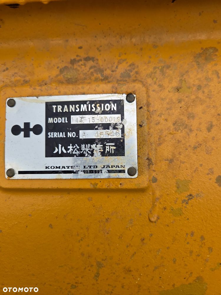 Komatsu D65E - 2
