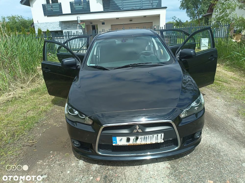 Mitsubishi Lancer 1.6 Invite - 2